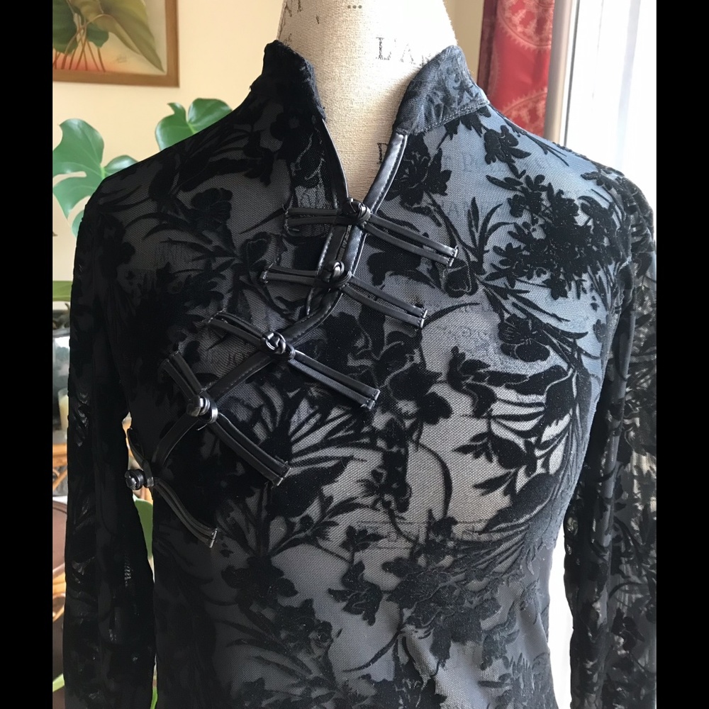 Cheongsam Goth Stretchy Flocked Top w/ Faux Leather Closures NWOTs Tag L, but M - Picture 2 of 7